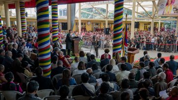 US Congressional Delegation Given a Warm Welcome at Thekchen Chöling