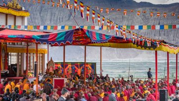 ‘Thirty-seven Practices of Bodhisattvas’, Mitrayogi’s ‘Three Essential Points’ and a White Tara Long-Life Empowerment 