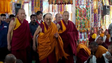 Debates at Drepung Loseling and a Move to Ganden Shartsé