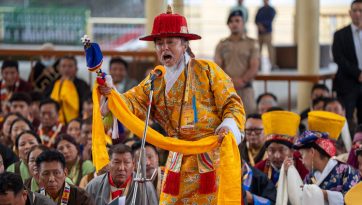 Opera Singers Attend Special Audience with His Holiness the Dalai Lama
